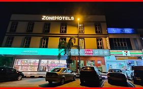 Zone Hotel Teluk Panglima Garang